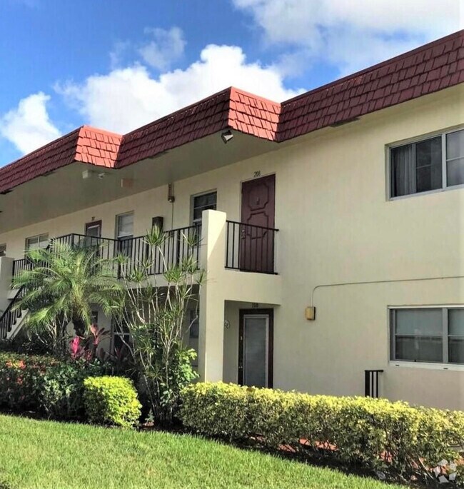 Villages of Oriole Apartments for Rent with Hardwood Floors Delray