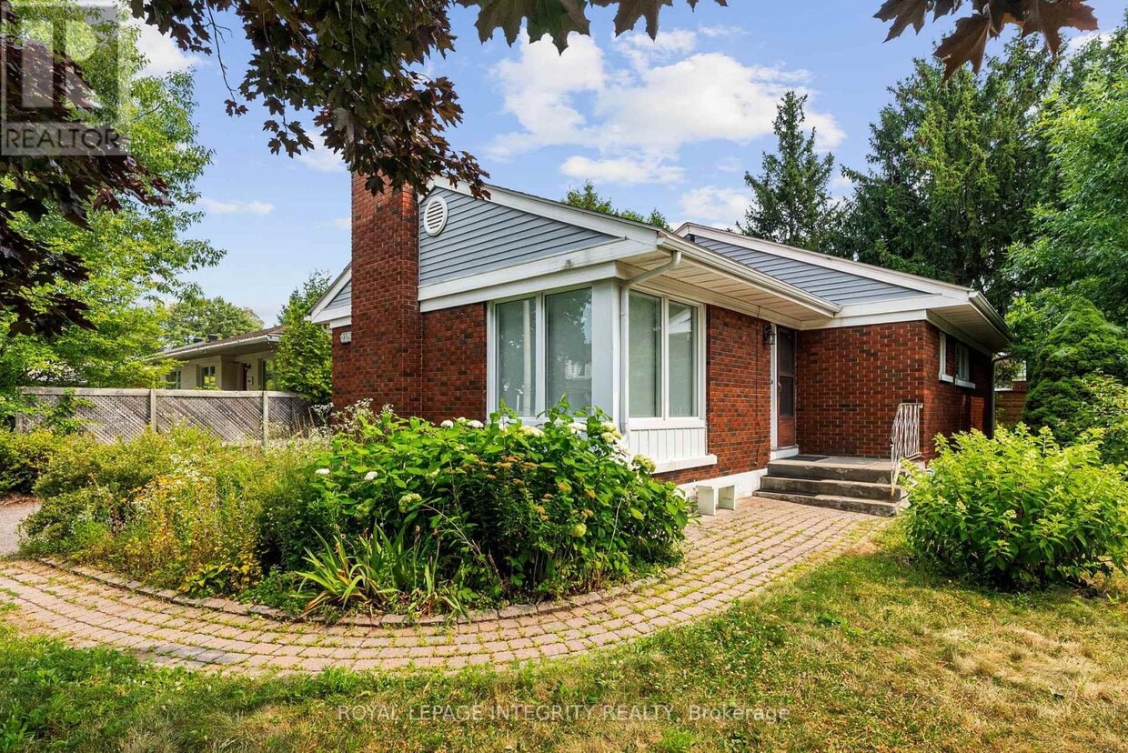 Photo principale - 2158 Bel-Air Dr