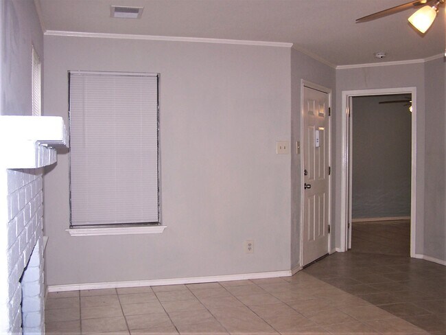 Building Photo - 4803 Hamilton Wolfe Rd