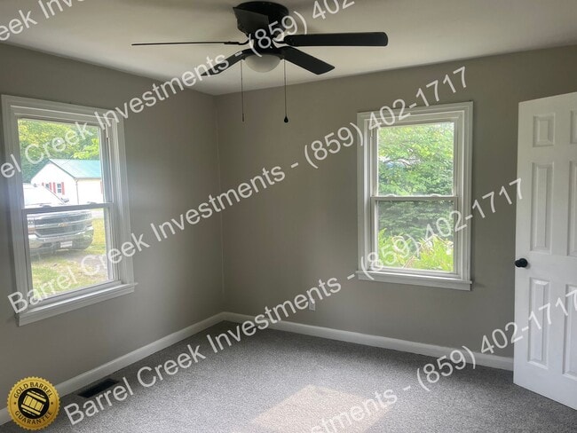 Foto del edificio - 2-Bed 1-Bath House
