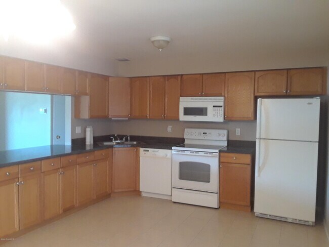 Foto del edificio - 135 S Suzanne Ct