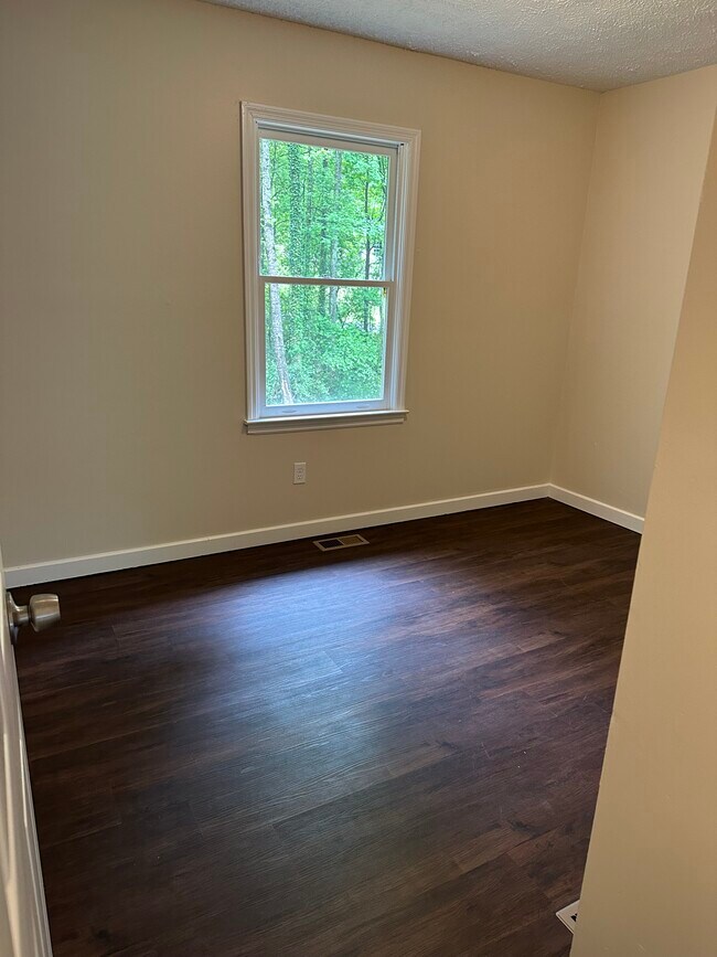 Foto del edificio - 184 Walker Ln