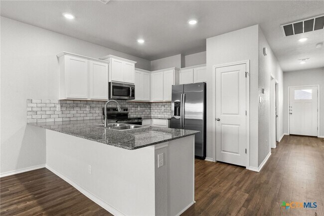 Foto del edificio - 1218 LEXINGTON Dr