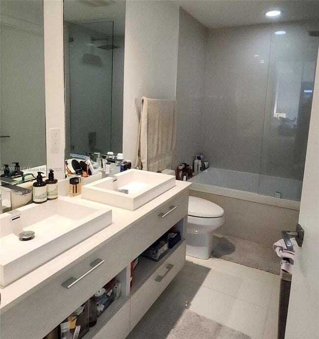 Photo - 45 SW 9th St Apartment