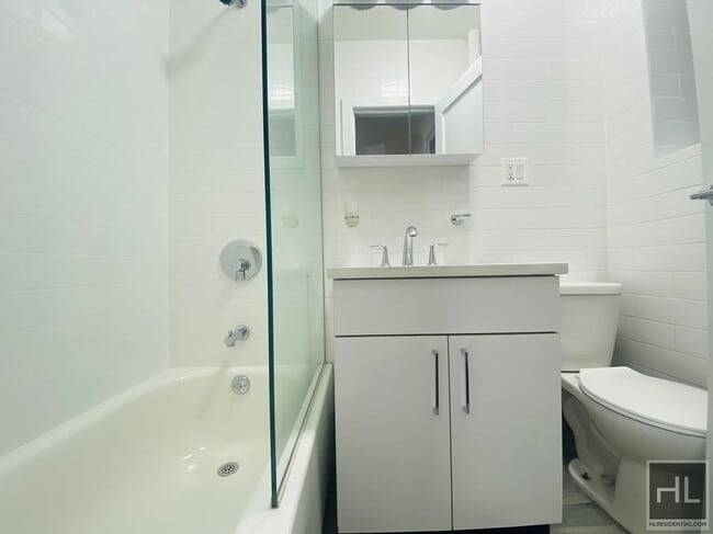 Building Photo - WEST 72 STREET