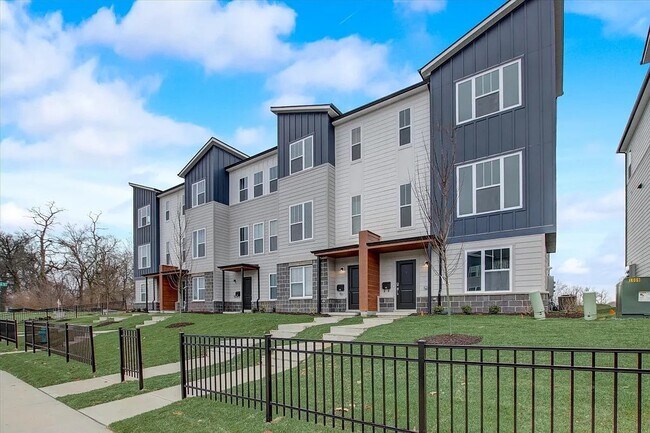Foto del edificio - 308 Steeples Blvd