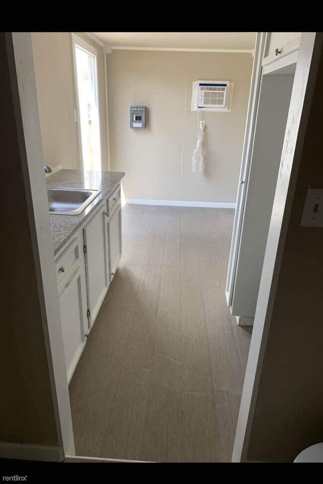 Building Photo - 1 br, 1 bath House - 2511 FM 724 ALL BILLS...