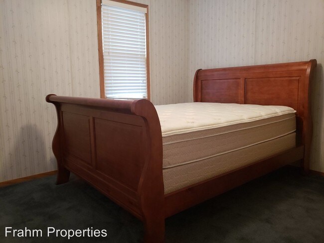 Foto del edificio - 3 br, 2 bath House - 1426 Bainbridge Street