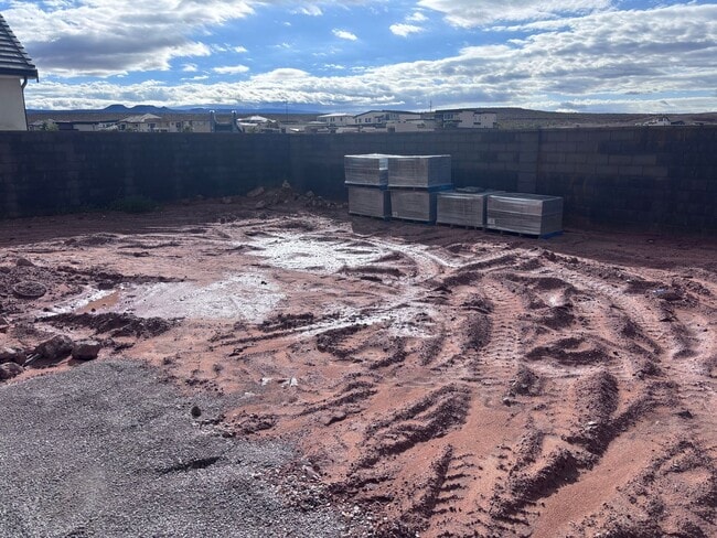 Building Photo - Brand New 6 Bed 4 Bath Rental Near Sand Hollow!