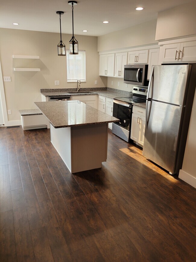 Foto del edificio - 4971 W 16th St