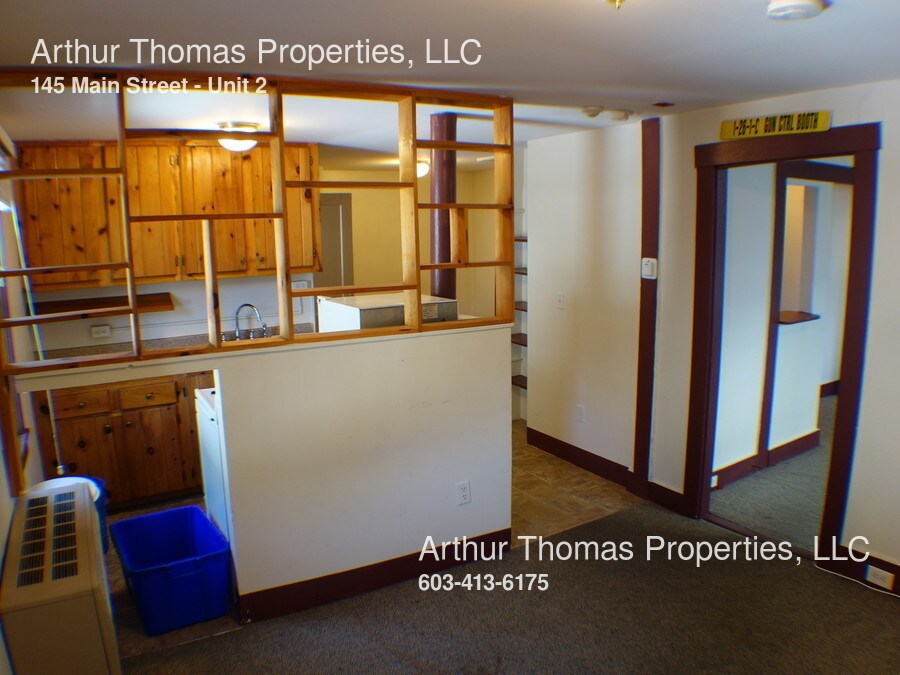 Primary Photo - 145 Main St