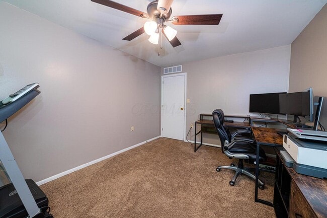 Building Photo - 516 McIntosh Dr
