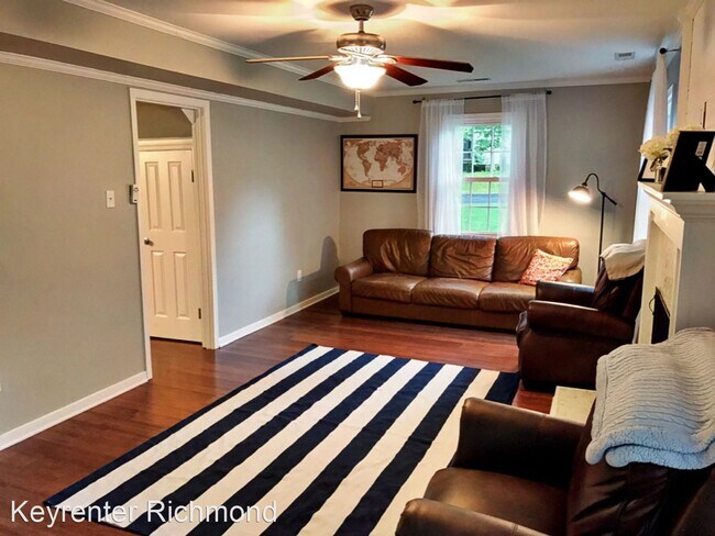 Building Photo - 3 br, 2.5 bath House - 2425 Crowncrest Drive
