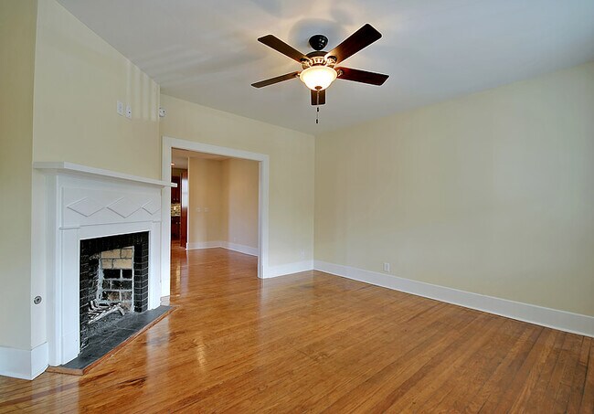 Building Photo - 10 Dunnemann Ave