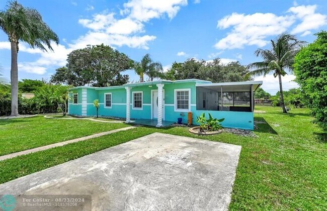 Building Photo - 15710 NW 19th Ave