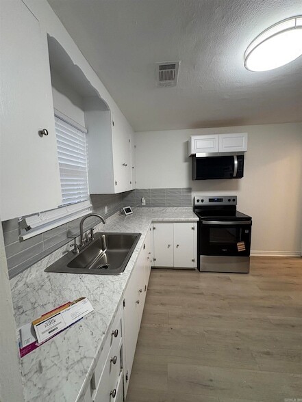 Foto del edificio - 2117 W 19th St