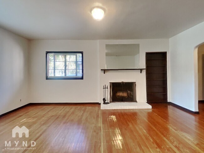 Building Photo - 640 San Miguel Way
