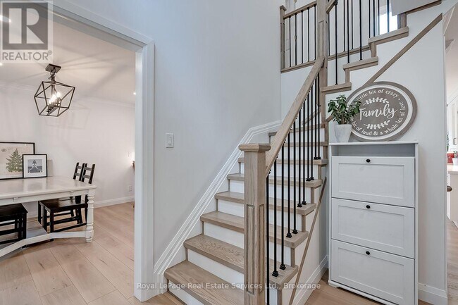 Photo du bâtiment - 1484 Princeton Crescent
