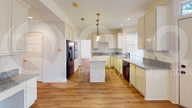 Foto del edificio - 3266 Birch Ave