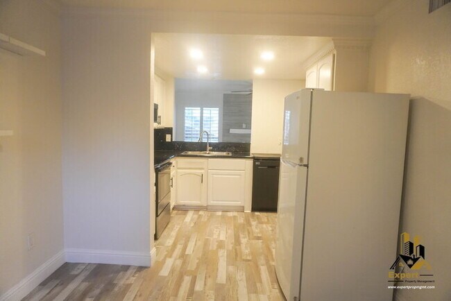 Foto del edificio - 3605 Larchmont Square Ln