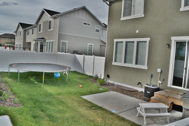 Building Photo - 12816 S Fairholme Cir