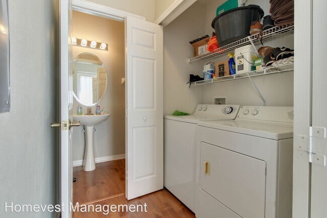 Building Photo - 3 br, 2.5 bath House - 14222 Sonco Avenue ...