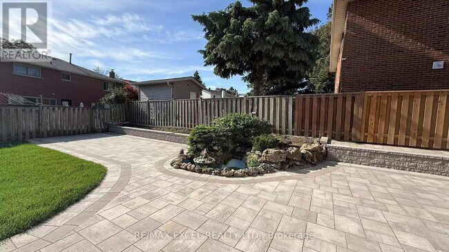 Building Photo - 63 Hornshill Dr