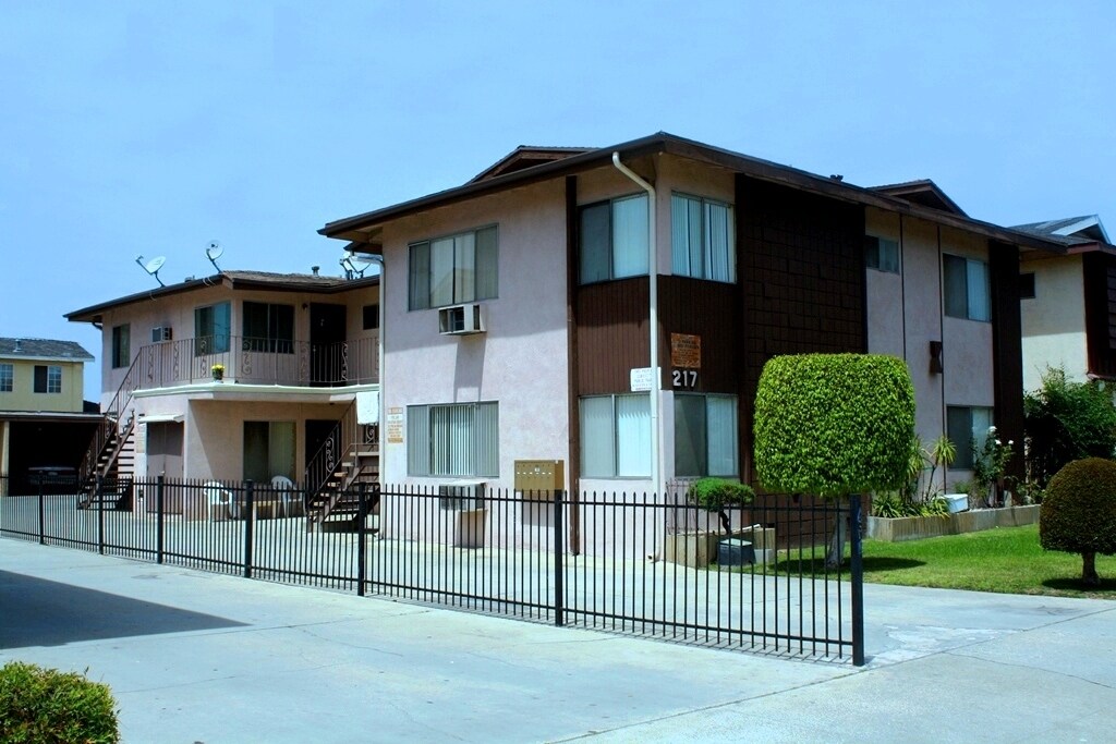 217 N 4th St, Montebello, CA 90640 Apartments in Montebello, CA