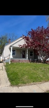 Building Photo - 2341 S 4th St