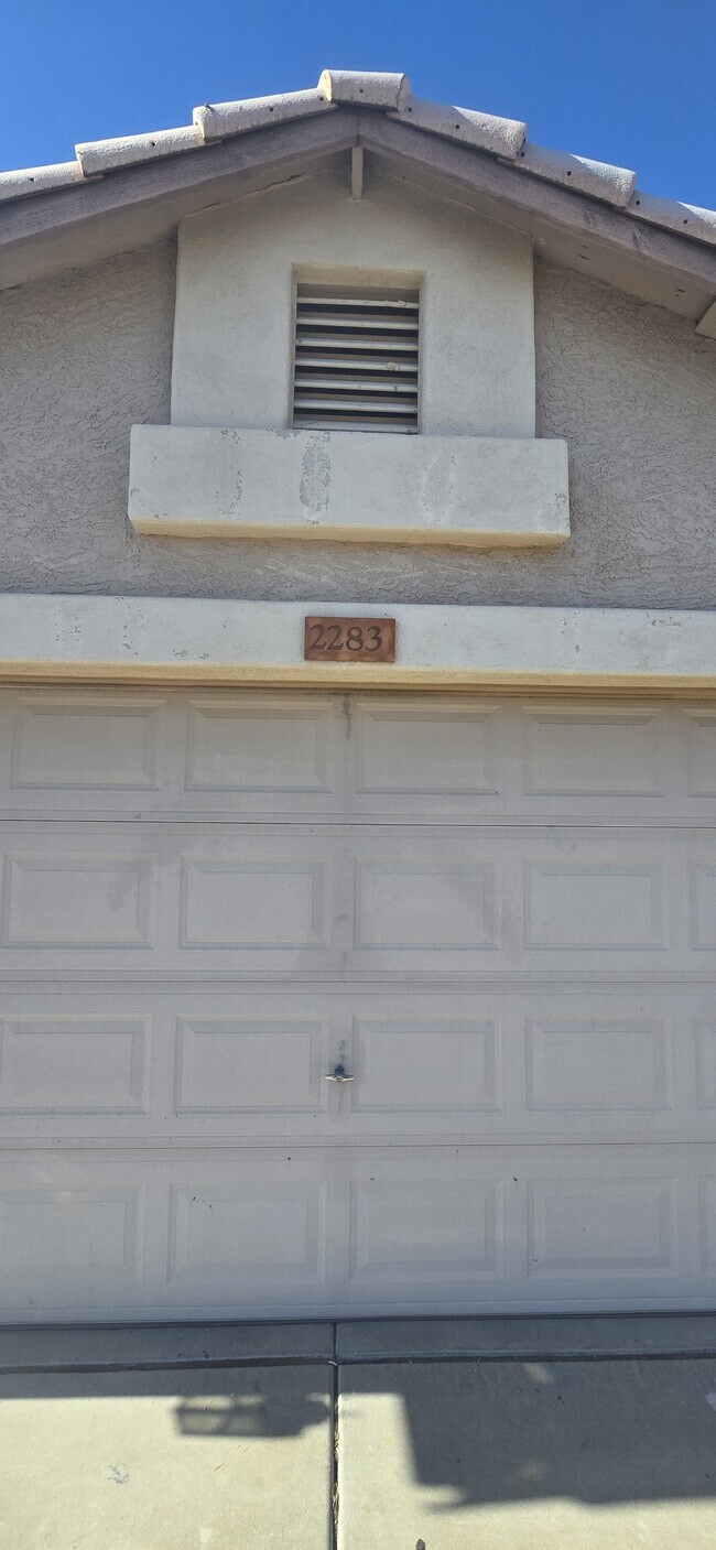Foto del edificio - 2283 E 39th Ave