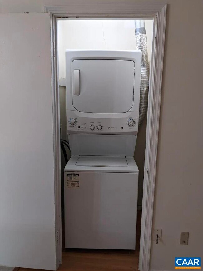 Building Photo - 144 Hessian Hills Cir