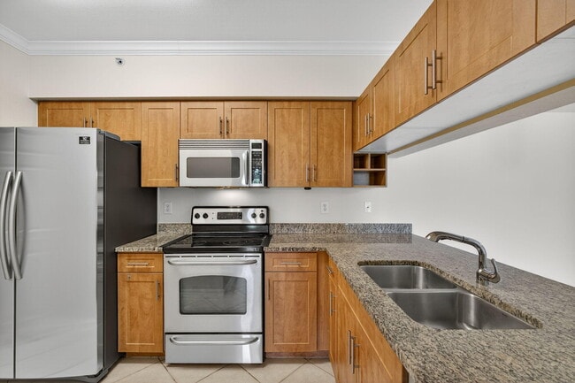 Building Photo - 6510 Emerald Dunes Dr