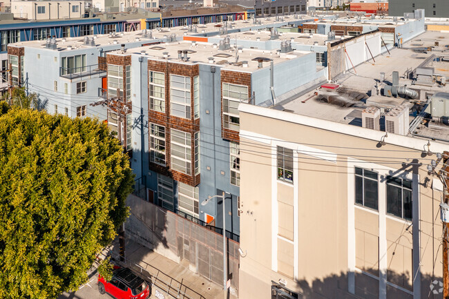 Building Photo - City Lofts Apartments