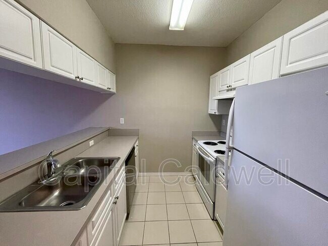 Photo - 2002 E 5th Ave Apartment