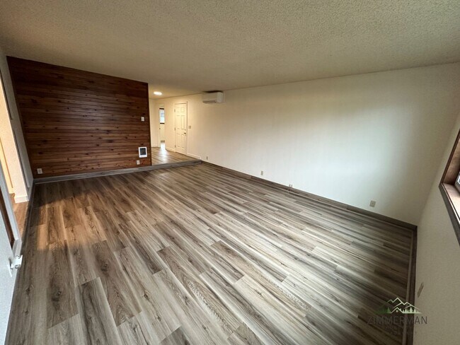 Foto del edificio - 2126-2128 N 8th St