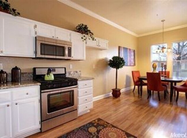 Foto del edificio - Beautiful 4-Bedroom Home in West Roseville – Available Now! SEE VIDEO