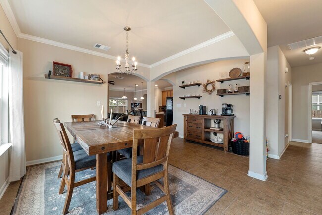 Building Photo - 9002 Summit Lk