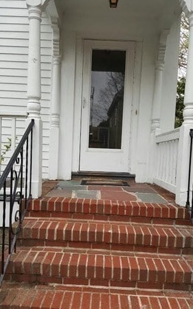 Building Photo - 73 Inman St