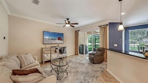 Foto del edificio - 8128 Villa Grande Ct