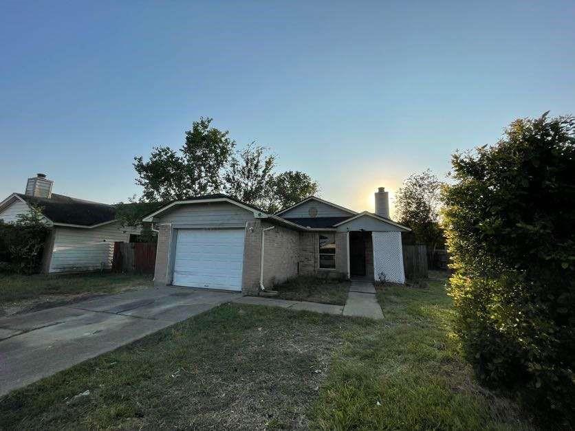 Foto principal - 11610 Roandale Dr