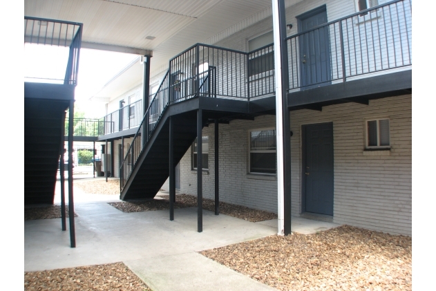 Building Photo - Jefferson Manor Apartments