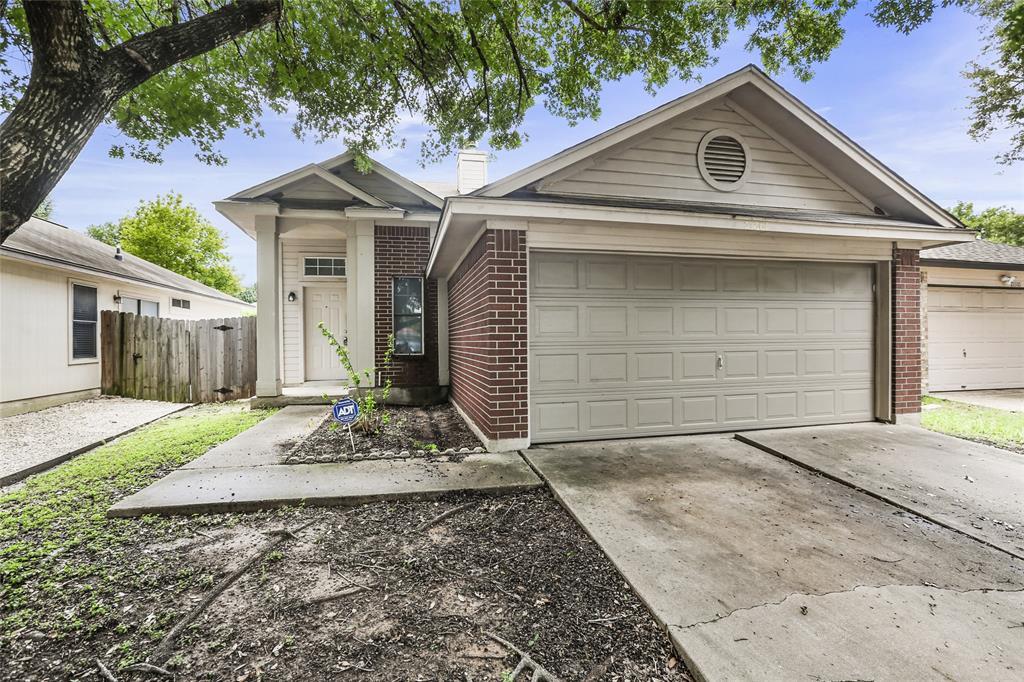 Foto principal - 21308 Grand National Ave