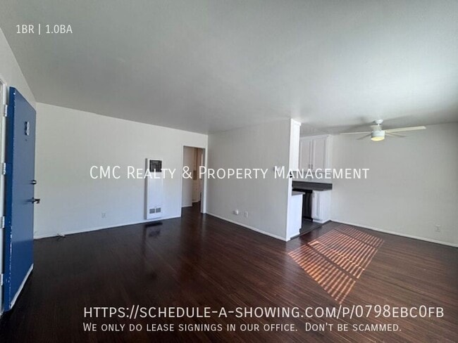 Building Photo - 1309 E Appleton St