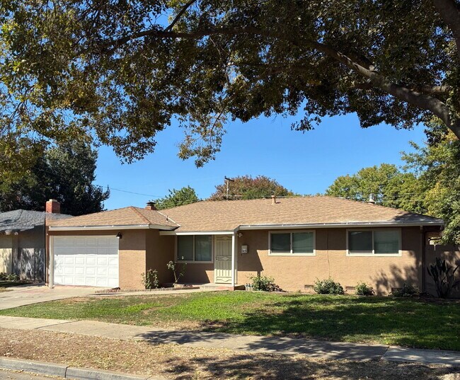 Building Photo - 2653 Agnes Way