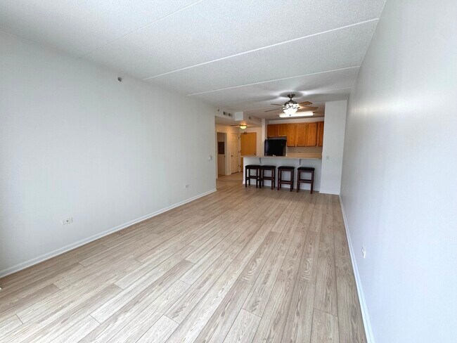 Building Photo - 656 Pearson St