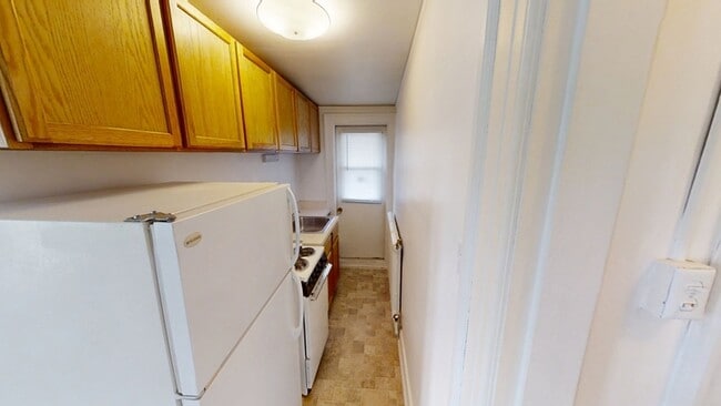 Photo - 105 N Adams St Apartment