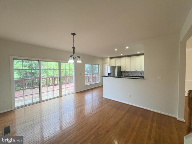 Foto del edificio - 24652 Kings Canyon Square