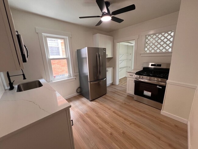 Photo - Pittsburgh - 4 Bedroom 2 Bathroom - Recent... House