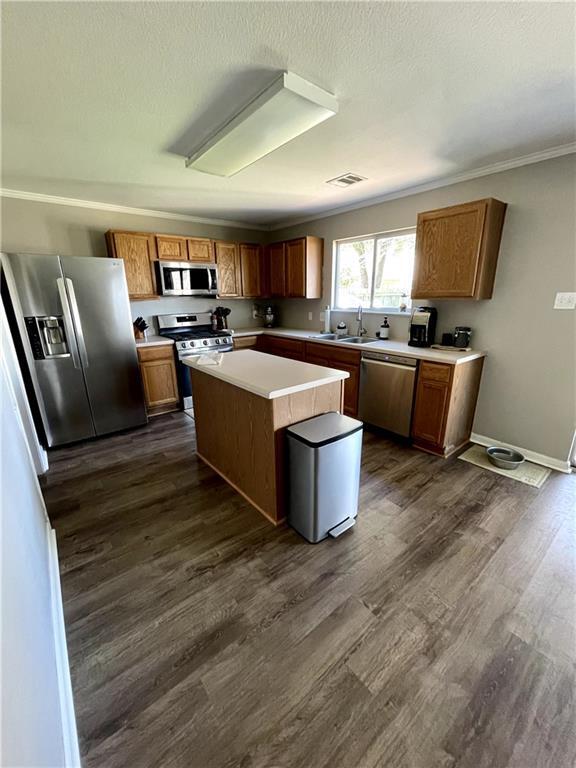 Building Photo - 100 Prairie Cove