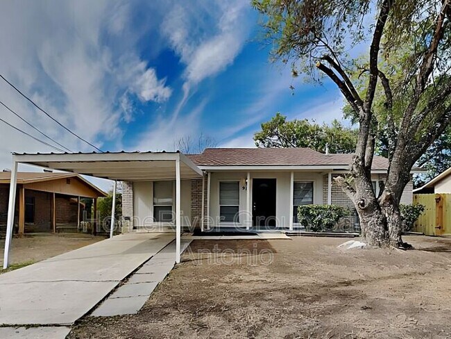 Building Photo - 911 Hickory Hill Dr